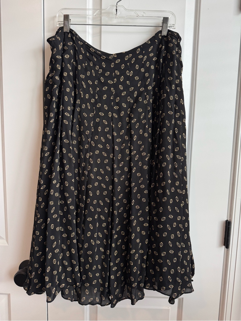 Jones New York 100% Silk Black Diamond Print Midi Skirt 16W